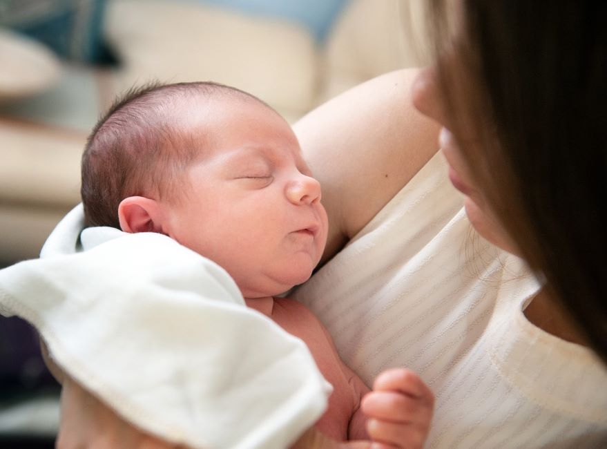 Rekord: 30 éves embrióból született baba az Egyesült Államokban